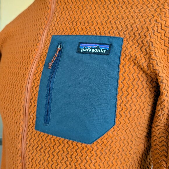 PATAGONIA | R1 Air Full-Zip Hoody | "Sandhill Rust" (Orange) - Picture 5 of 8